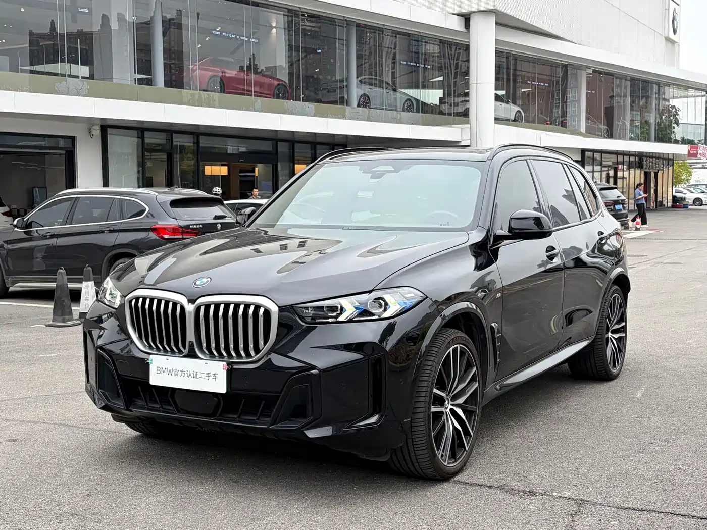 宝马X5 2023款 xDrive 40Li M运动曜夜套装 2024