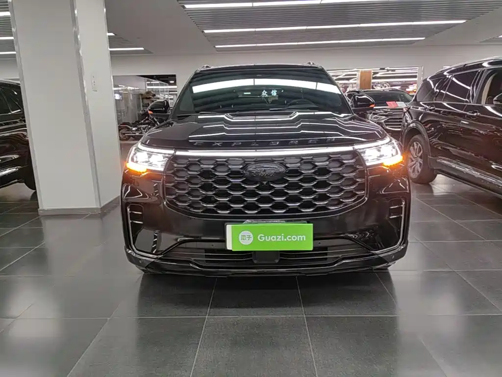 Ford Explorer — миниатюра 3