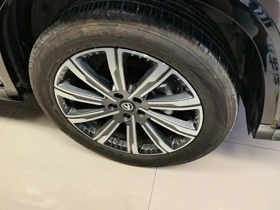 Changan Changan CS75PLUS — миниатюра 6