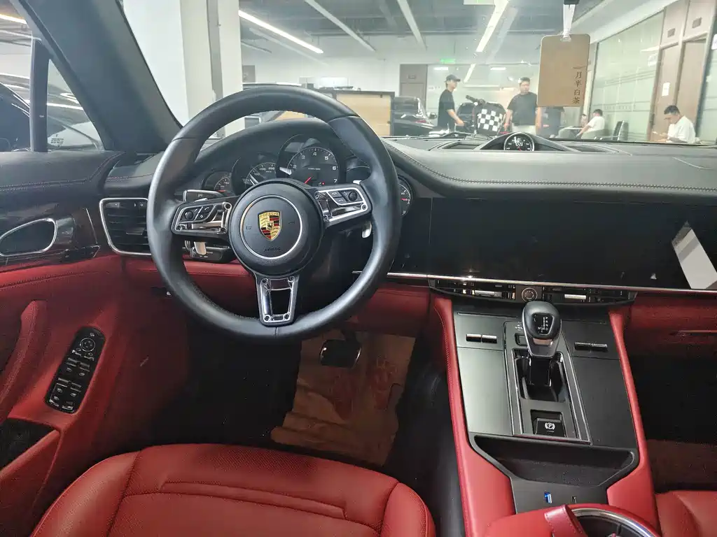Porsche Panamera — миниатюра 17