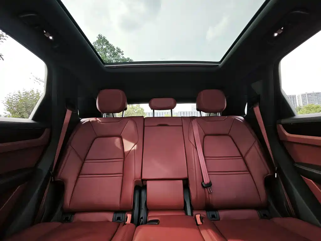 Porsche Cayenne — миниатюра 20
