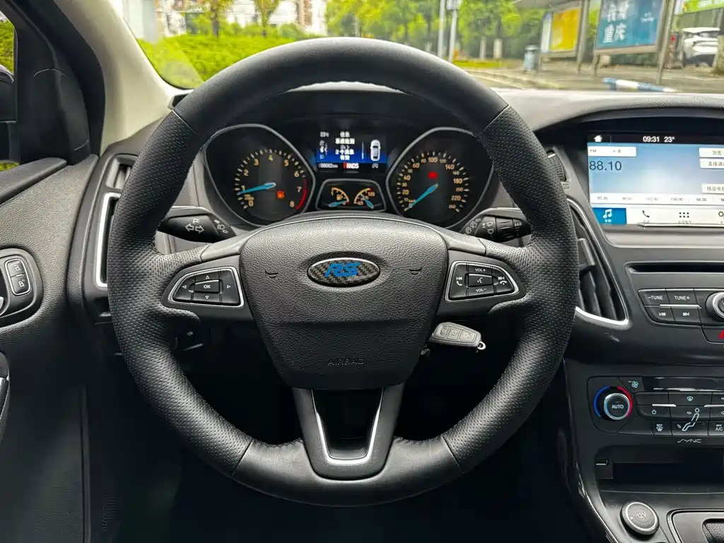 Ford Focus — миниатюра 17