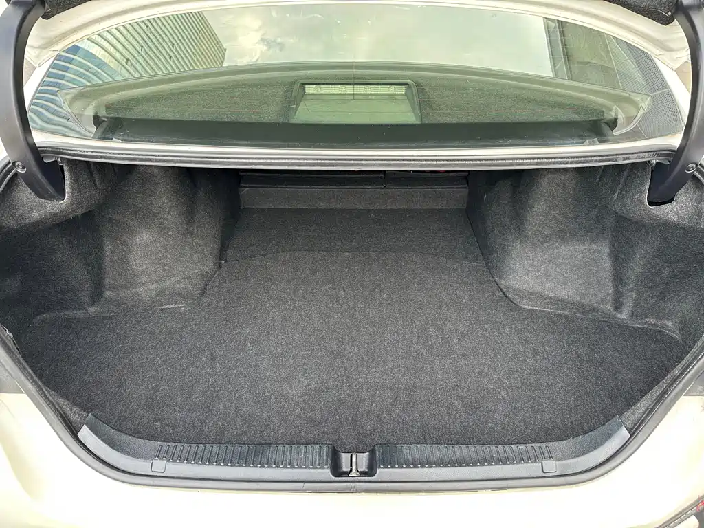 Toyota Reiz — миниатюра 15