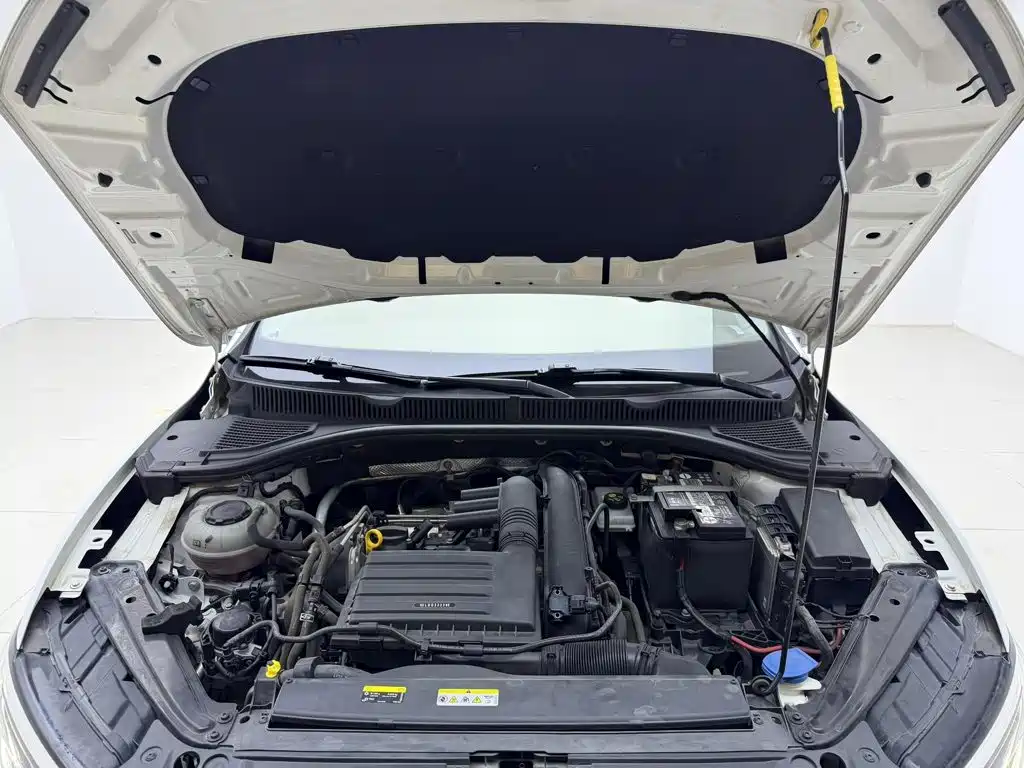 Volkswagen Sagitar — миниатюра 20