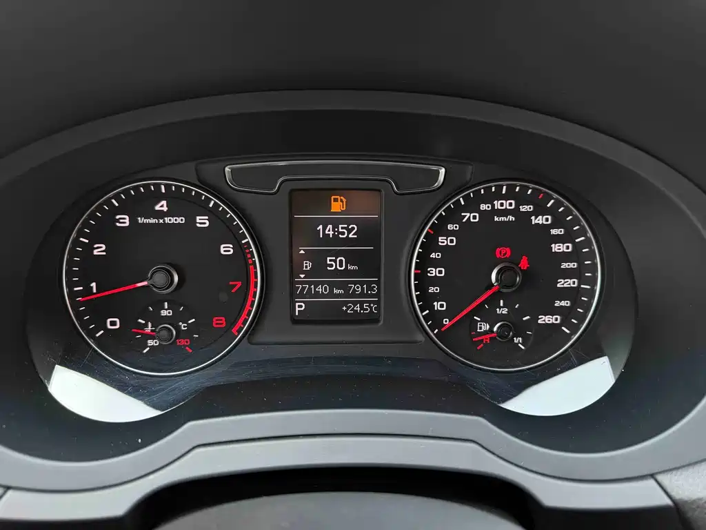 Audi Q3 — миниатюра 12