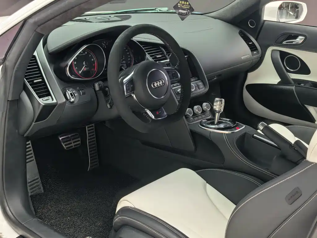 Audi R8 — миниатюра 24