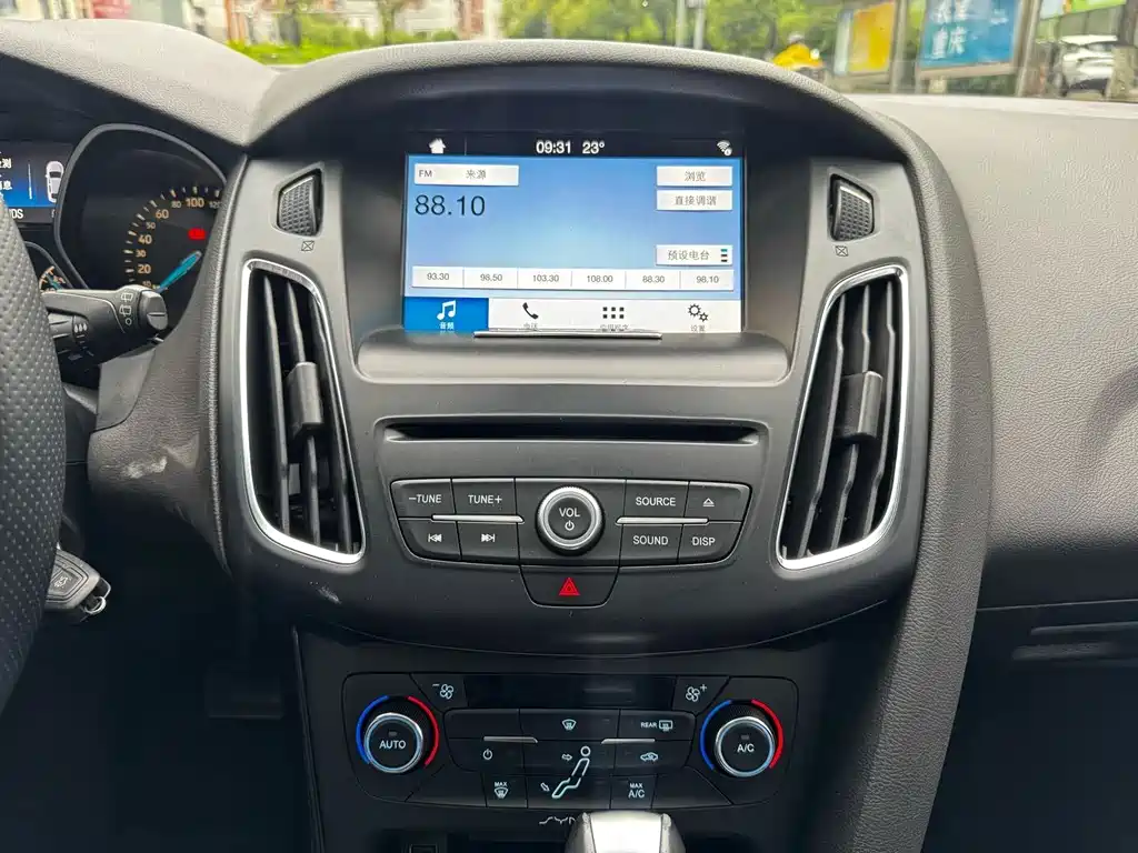 Ford Focus — миниатюра 15
