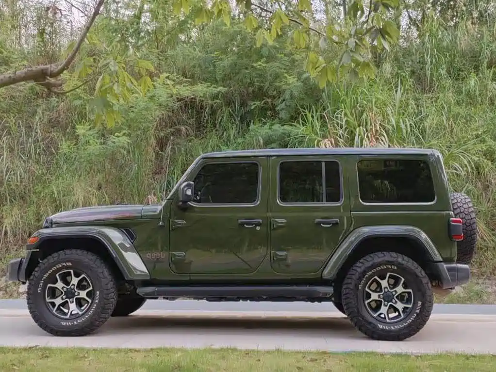 Jeep Wrangler — миниатюра 8