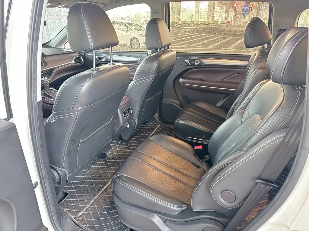 GAC Motor Trumpchi M6 — миниатюра 6