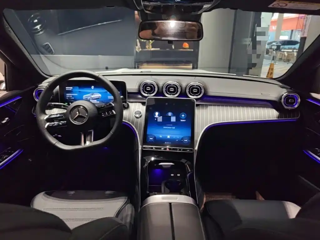 Mercedes-Benz C-Class — миниатюра 10