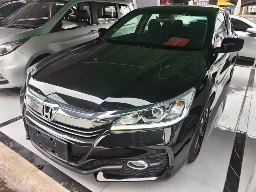 Honda Accord — миниатюра 2