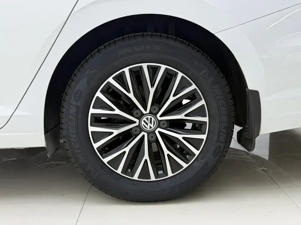 Volkswagen Sagitar — миниатюра 12