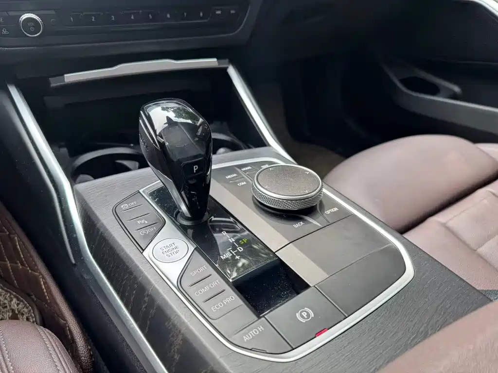 BMW 3 Series — миниатюра 9