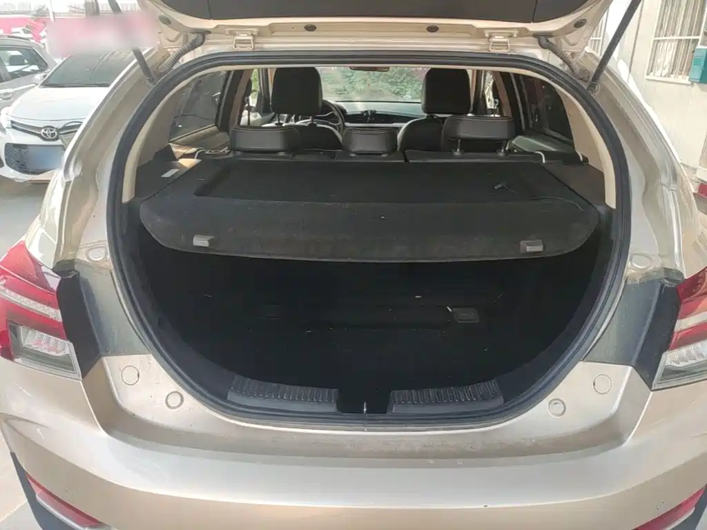 Geely Vision S1 — миниатюра 19