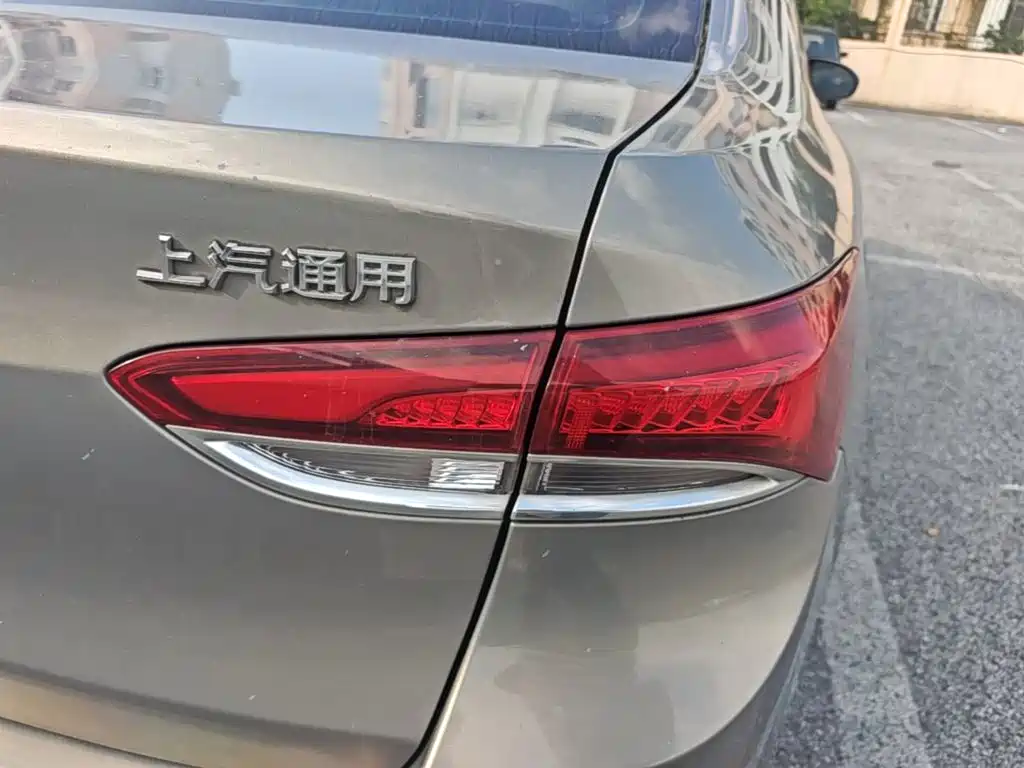 Buick Excelle — миниатюра 8