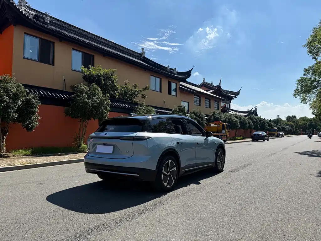 NIO ES6 — миниатюра 5