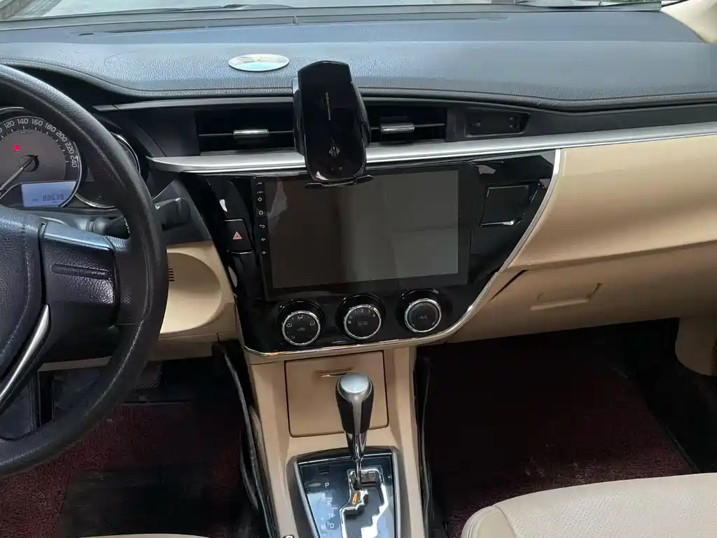 Toyota Corolla — миниатюра 5