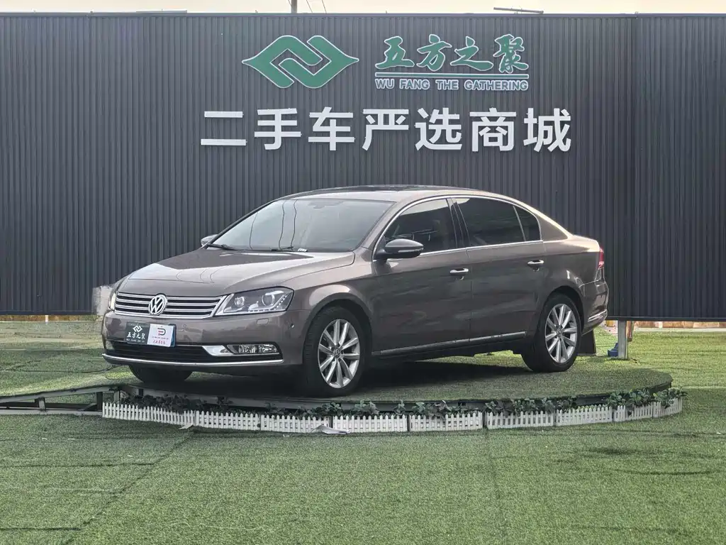 Volkswagen Magotan 2013