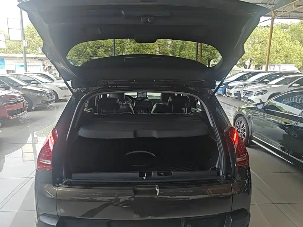 Peugeot 3008 — миниатюра 19