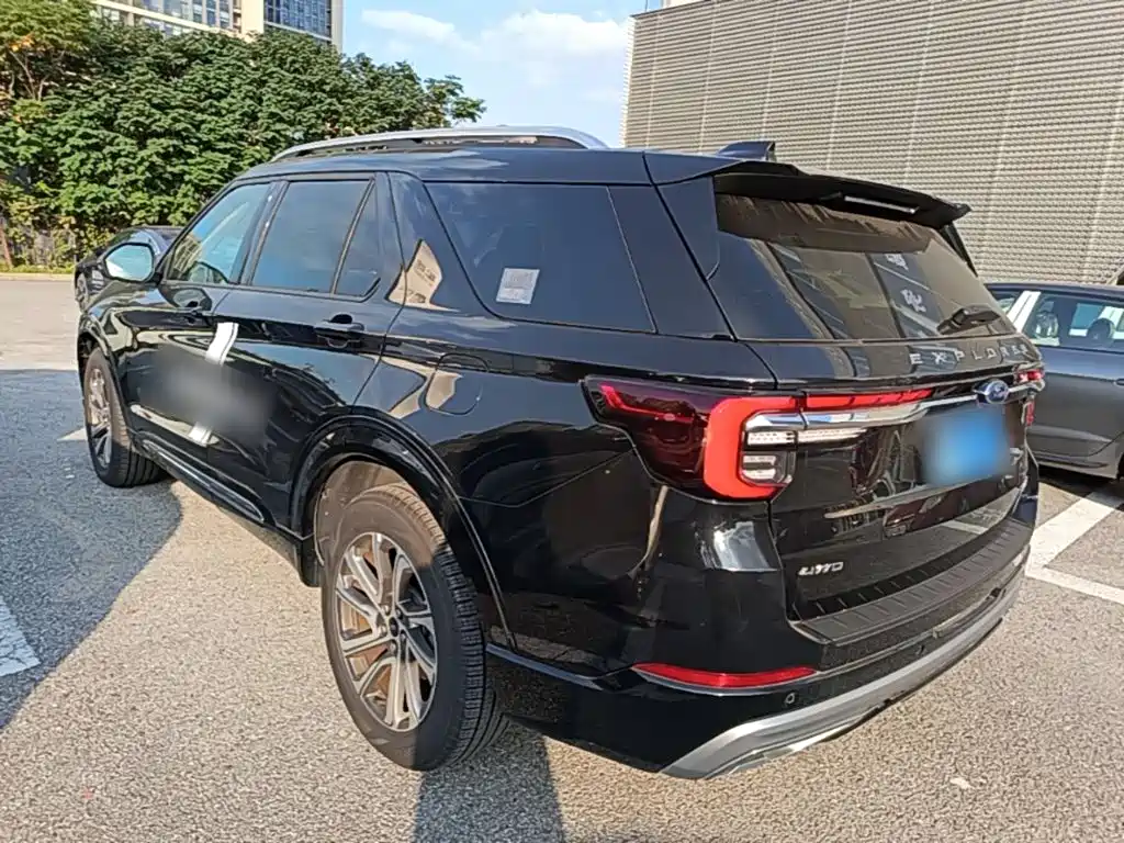 Ford Explorer — миниатюра 5