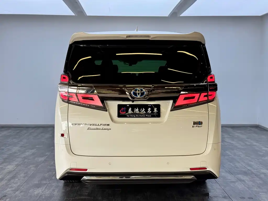 Toyota Vellfire — миниатюра 6