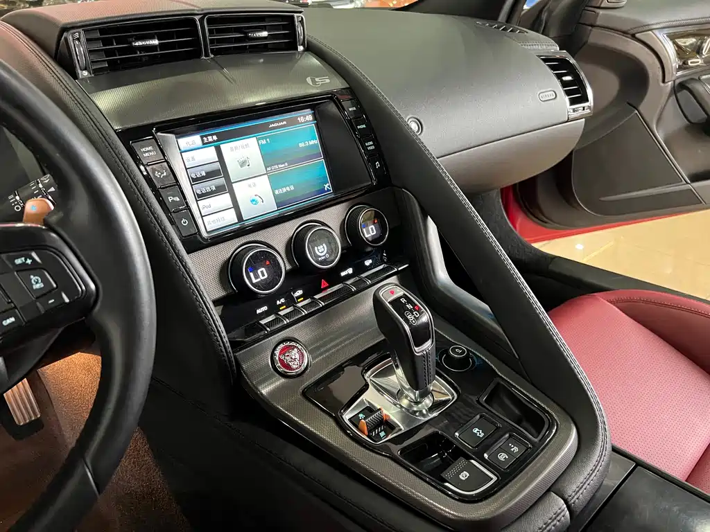 Jaguar F-TYPE — миниатюра 14