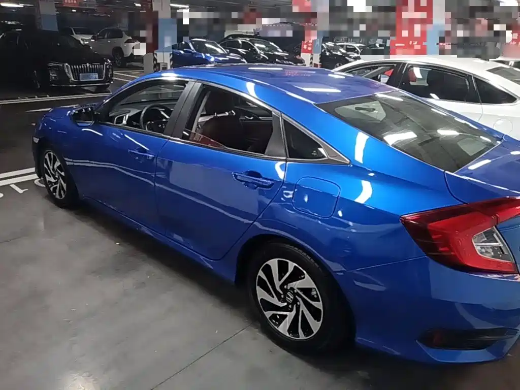 Honda Civic — миниатюра 5