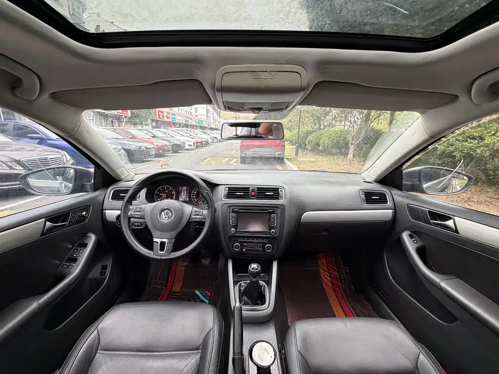 Volkswagen Sagitar — миниатюра 4