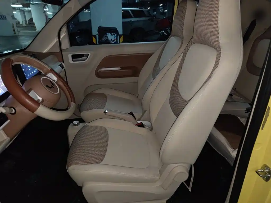 Wuling MINIEV — миниатюра 16