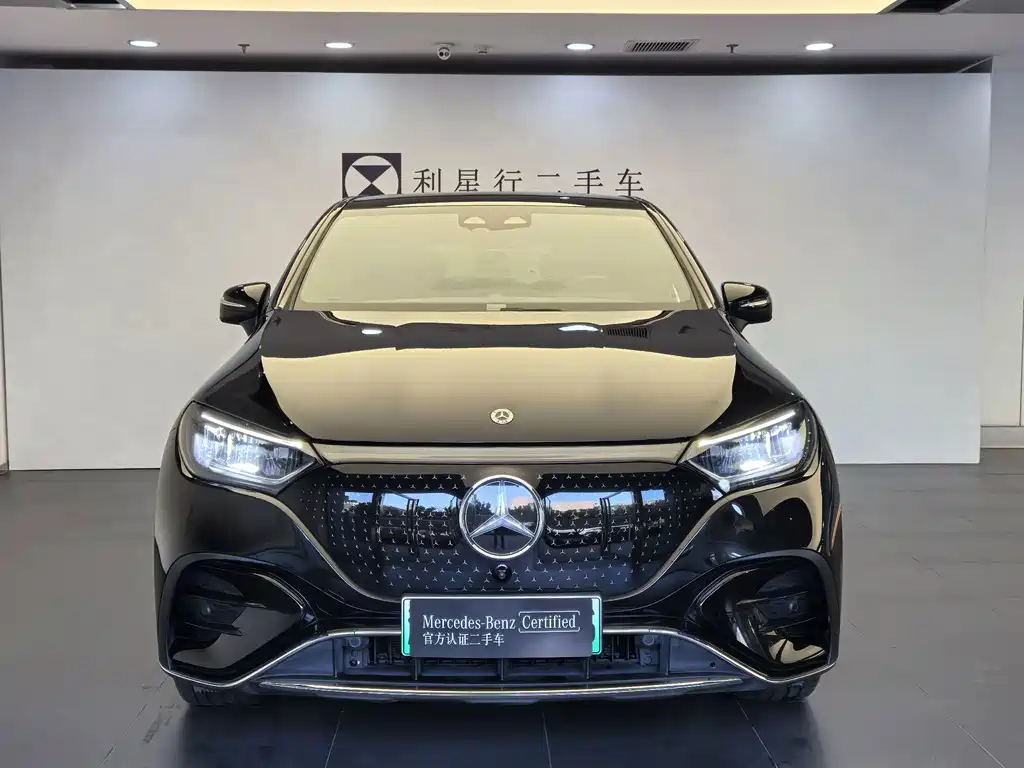 Mercedes-Benz EQE SUV — миниатюра 3