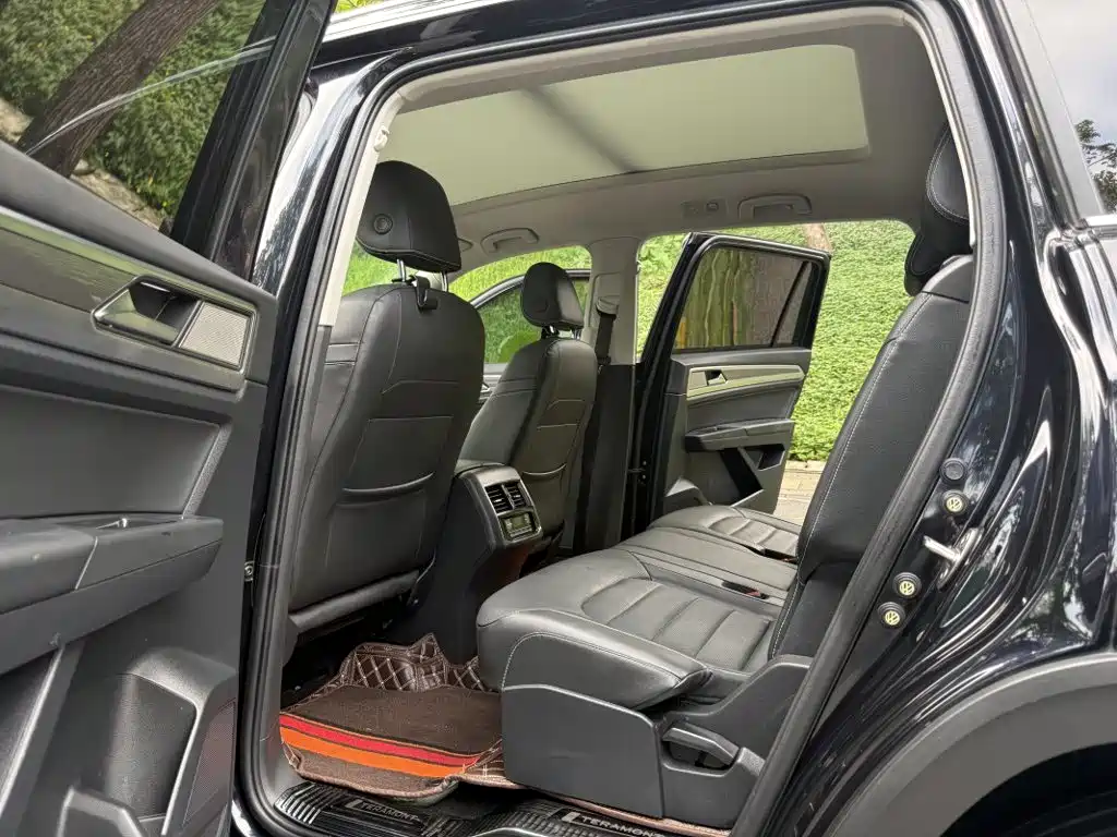 Volkswagen Teramont — миниатюра 13