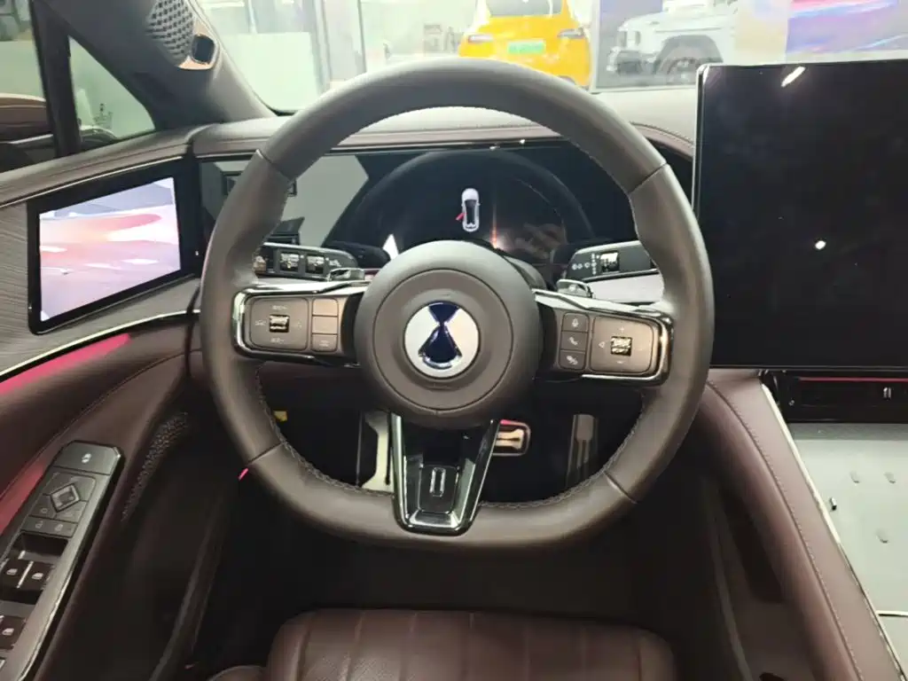 Denza Denza Z9GT — миниатюра 11