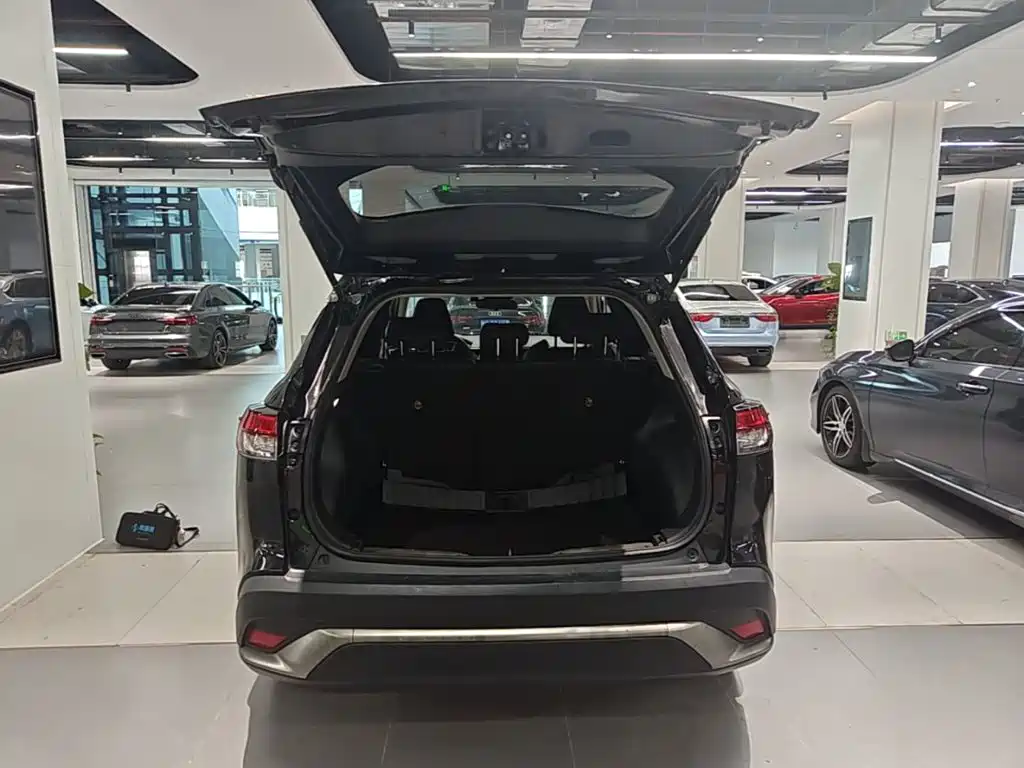 Toyota Frontlander — миниатюра 19