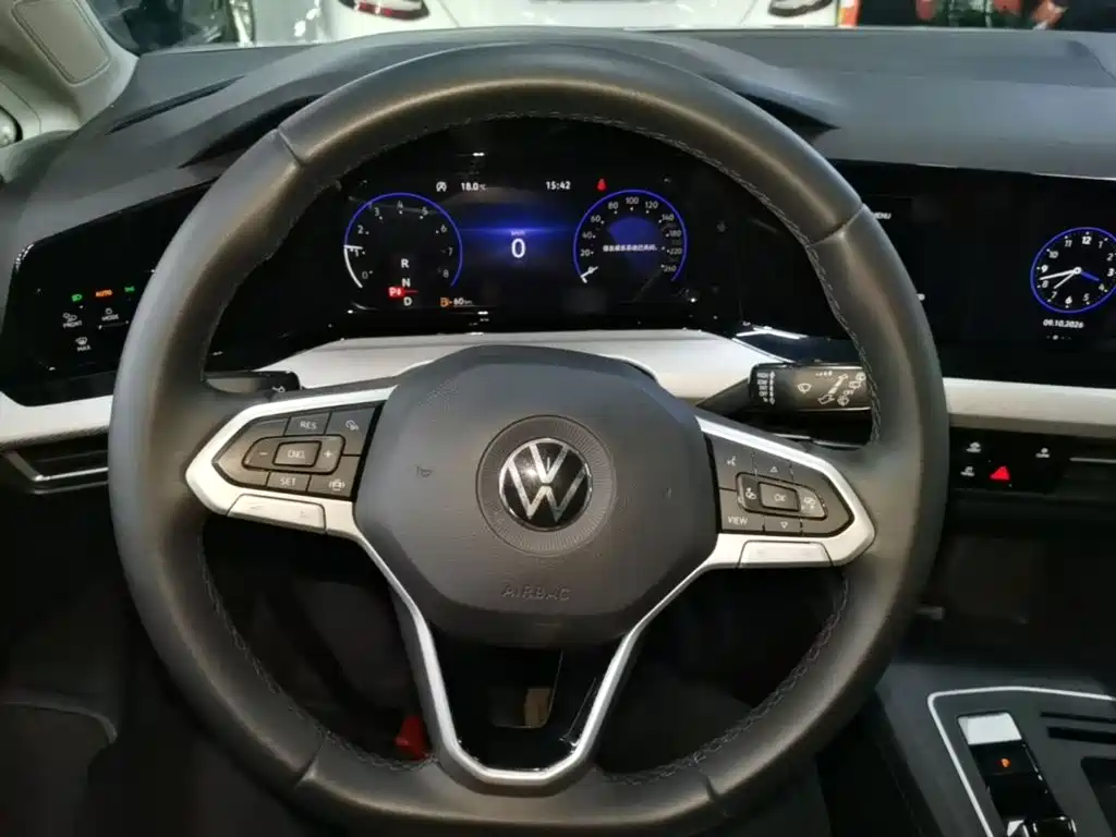 Volkswagen Golf — миниатюра 11