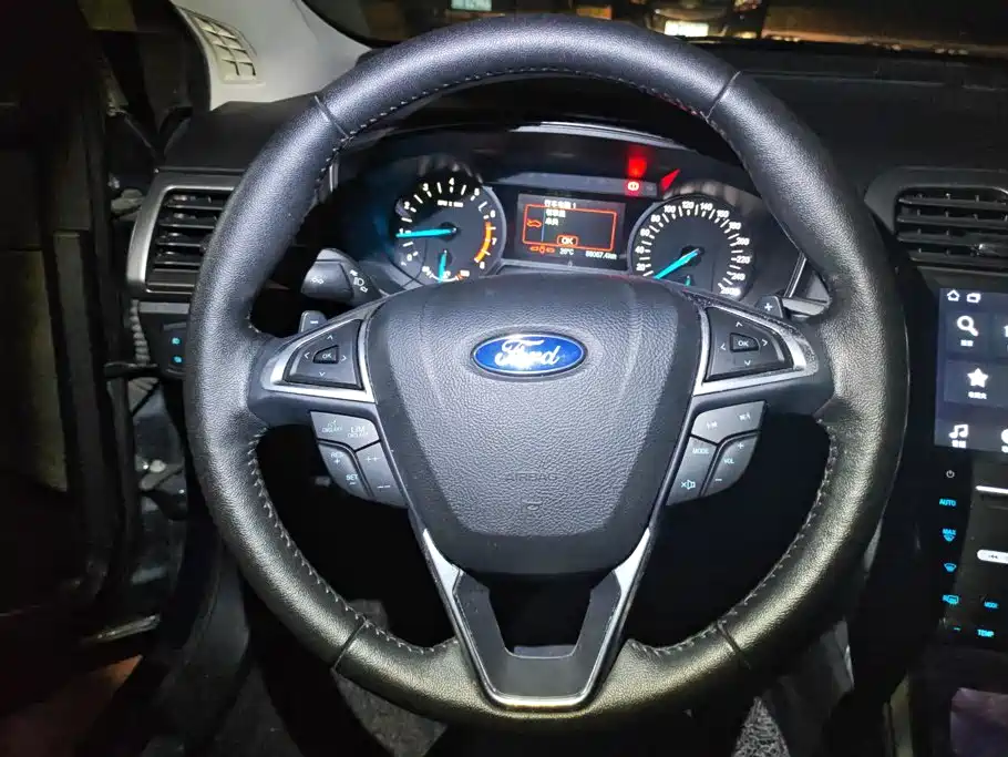 Ford Mondeo — миниатюра 15