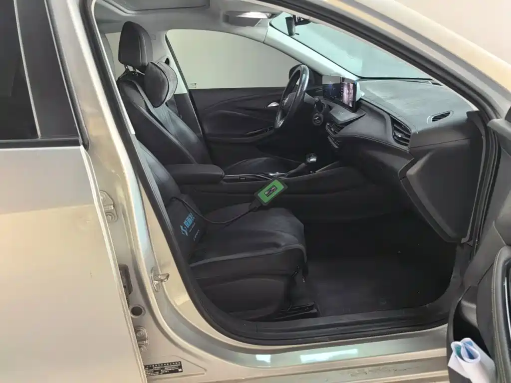 Buick Verano — миниатюра 25