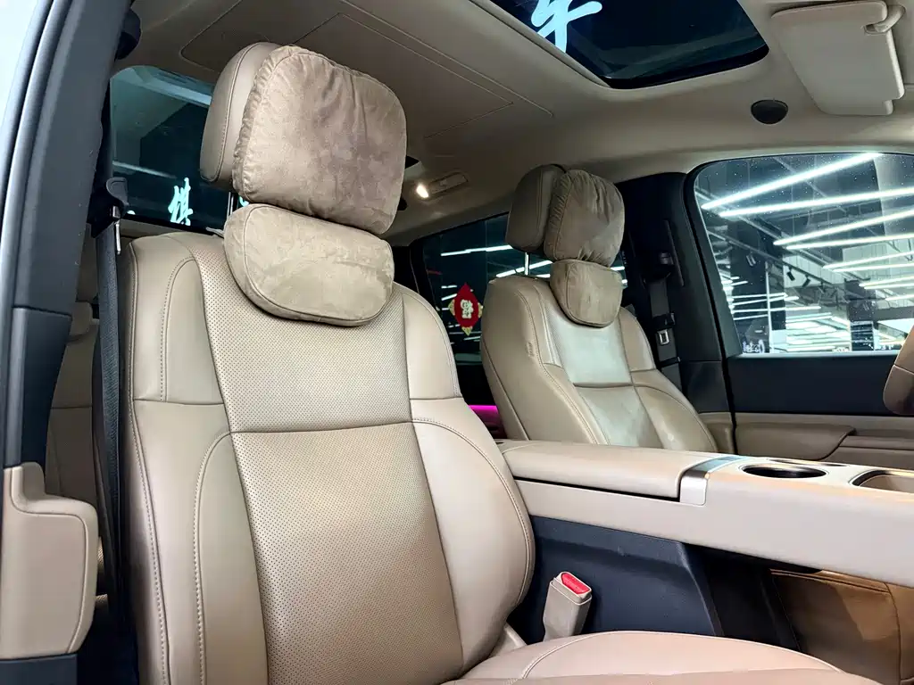 Li Auto Li MEGA — миниатюра 19
