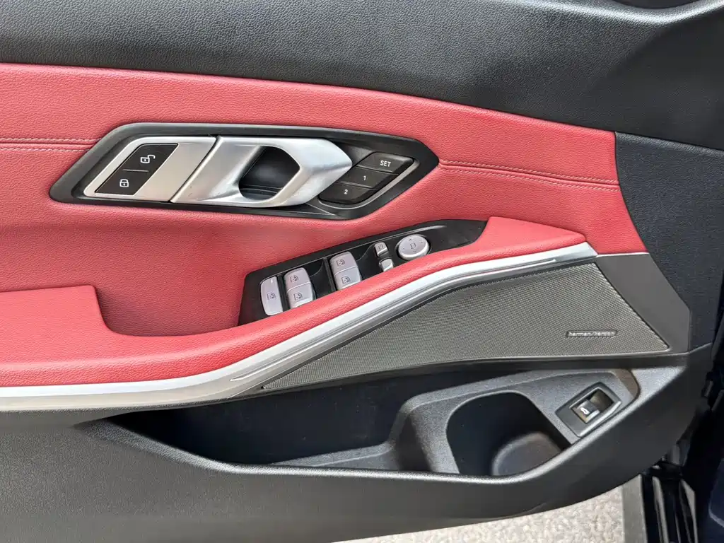 BMW 3 Series — миниатюра 21