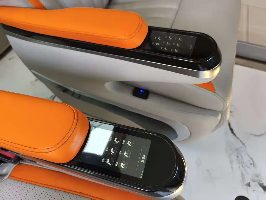 MERCEDES-BENZ V CLASS