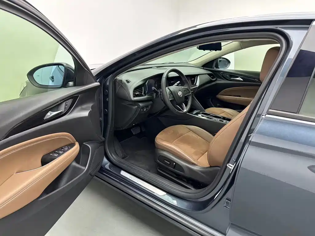 Buick Regal — миниатюра 5