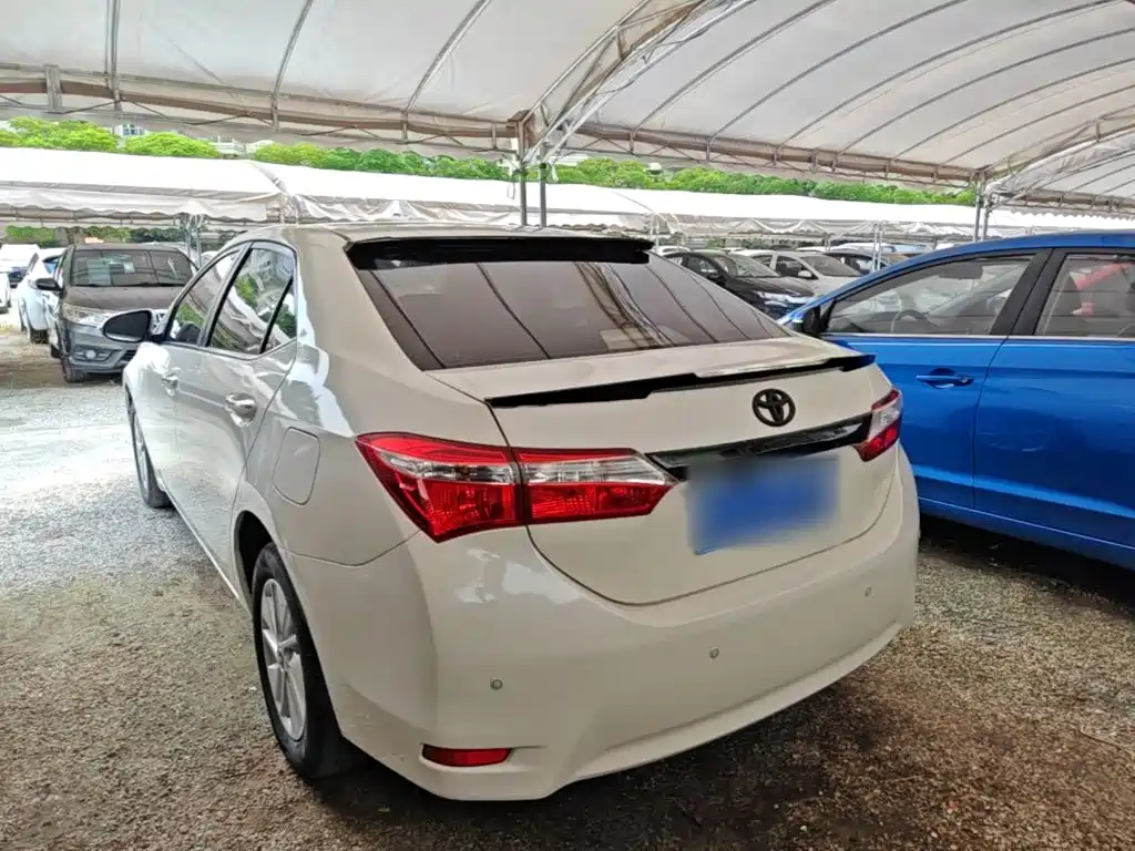 Toyota Corolla — миниатюра 5