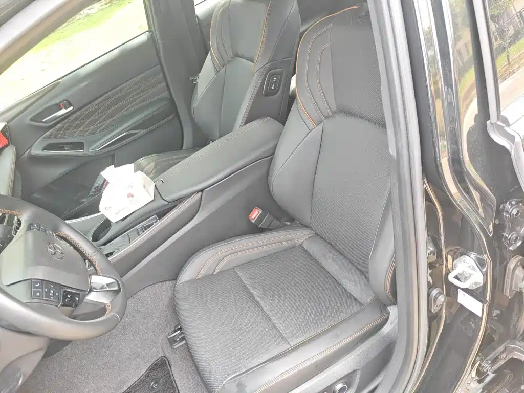 Toyota Avalon — миниатюра 8