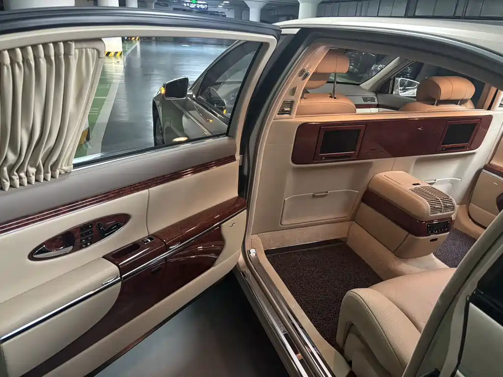 Mercedes-Benz Maybach 2005 5.5T 62