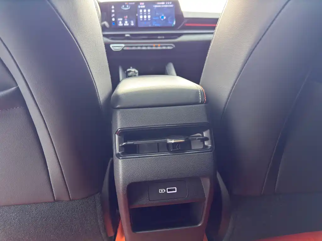Geely Binrui — миниатюра 9