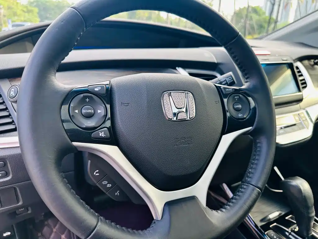 Honda Jade — миниатюра 8