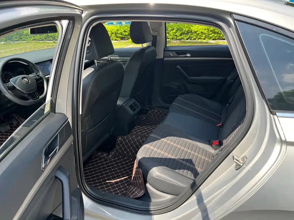 Volkswagen Lavida — миниатюра 9