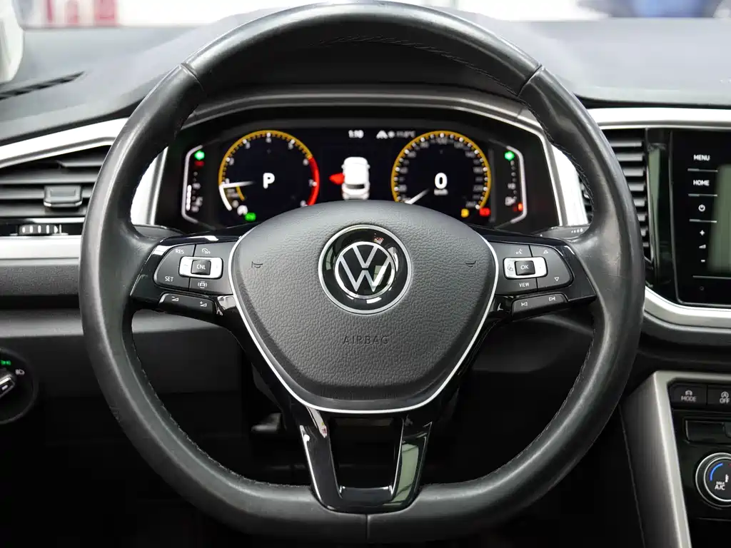 VOLKSWAGEN T ROC EXPLORING SONGS