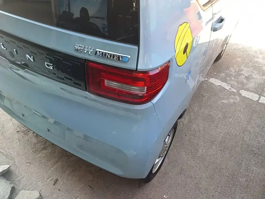 Wuling MINIEV — миниатюра 8
