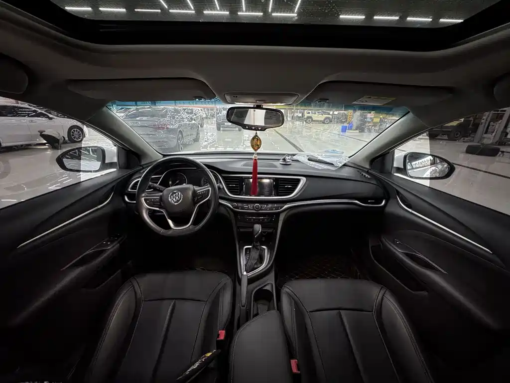 Buick Excelle — миниатюра 3