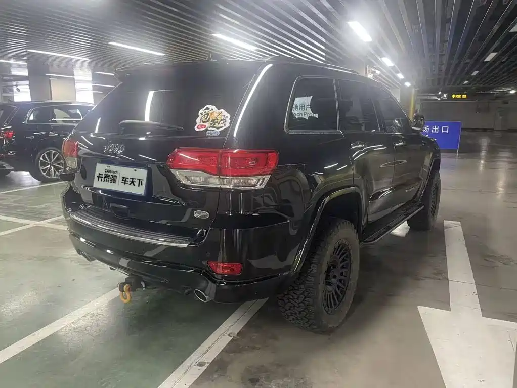 Jeep Grand Cherokee (Import) — миниатюра 3